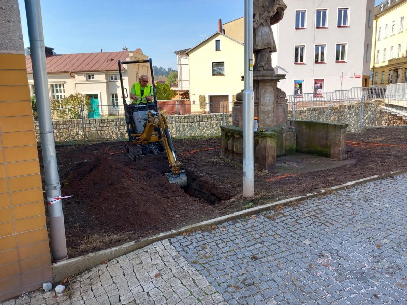 „Revitalizace zeleně v ul. Nádražní – Hostinné, etapa II. a parčík Anděl“