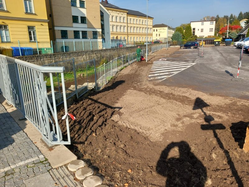 „Revitalizace zeleně v ul. Nádražní – Hostinné, etapa II. a parčík Anděl“