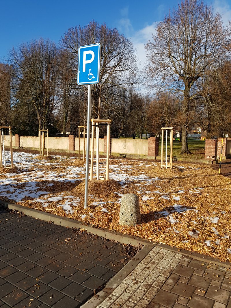 „Revitalizace zeleně 3. a 4. etapa - sídliště v Hostinném“